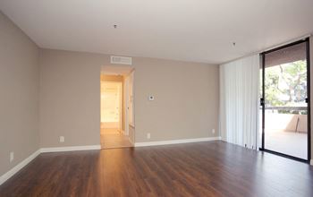 Engineered Wood Flooring at Hillside View, Los Angeles, 90046